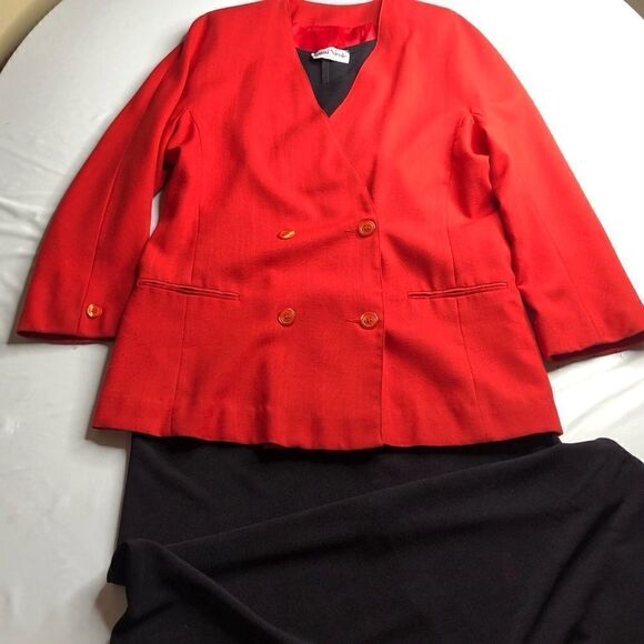 Ronni Nicole Skirt Set - Red Long Sleeve Blazer, Black Sleeveless Dress - Picture 7 of 12